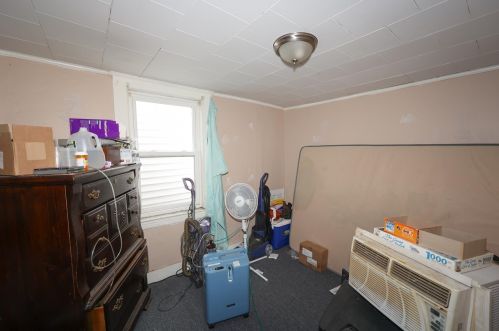 39 Vine St, Nashua NH 03060-3832 exterior