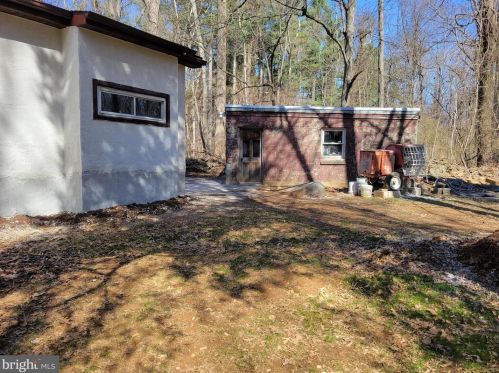 161 Rock Run Rd, Pottstown PA  19465-8817 exterior