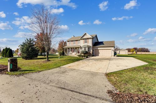 6205 Harvest St, Springfield OH  45502-7536 exterior