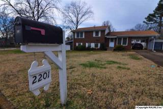 2201 Sharon St, Huntsville, AL 35810-4329