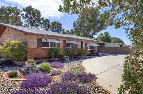 2480 Van Buren Ave, Tucson, AZ 85712-2229