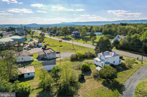 33456 Old Valley Pike, Strasburg VA  22657-3702 exterior