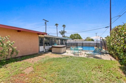 105 Forestdale Ave, Covina CA 91723-2412 exterior