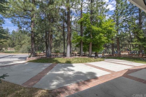 552 Division Dr, Big Bear City CA  92314-9649 exterior