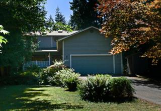 8747 Laguna Dr, Olympia, WA 98512-9365