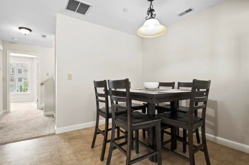 90 Prescott St, Nashua NH 03064-2546 exterior