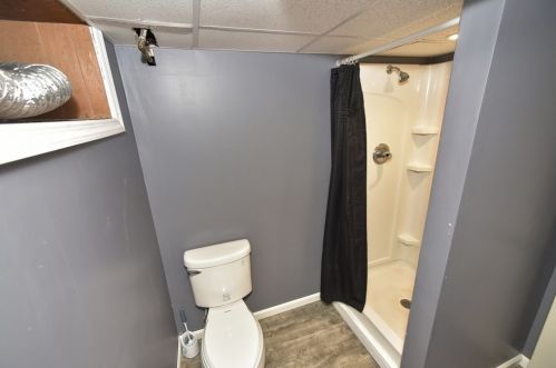 25 Circle Dr, West Springfield MA  01089-1724 exterior