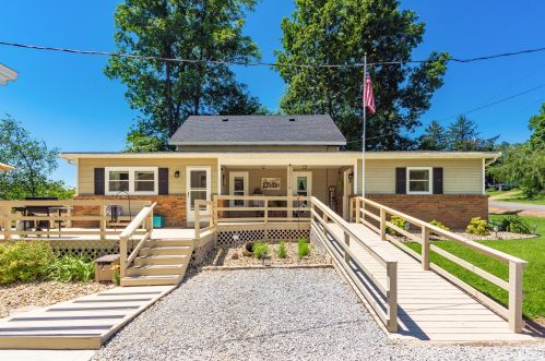 15114 Liberty Rd, Mount Vernon, OH 43050-8140