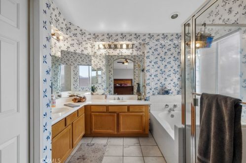 30508 Park Vista Dr, Santa Clarita CA  91384-3795 exterior