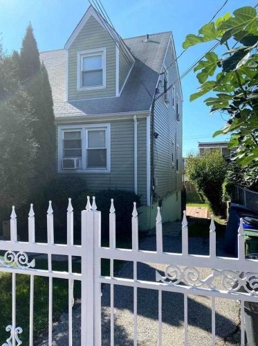 343 Thieriot Ave, Bronx, NY 10473-3011