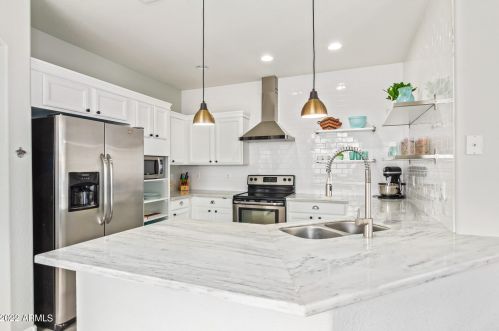 17848 15th St, Phoenix AZ  85022-1296 exterior