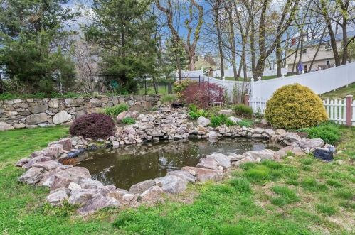21 Terrace Ave, Stamford CT  06905-3412 exterior