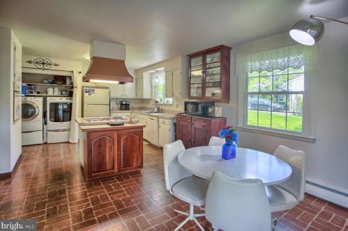 415 Allendale Way, Camp Hill PA  17011-8407 exterior