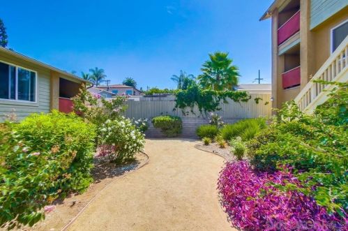 7003 Saranac St, San Diego CA  92115-1855 exterior