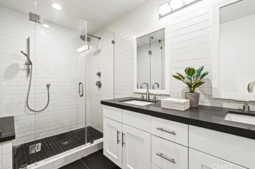 4207 Miramonte Pl, Riverside CA  92501-3054 exterior