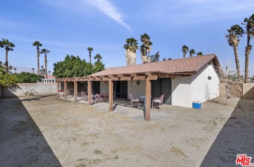 67425 Medano Rd, Cathedral City CA  92234-3442 exterior