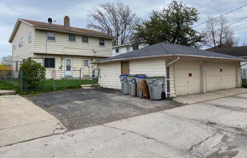 5409 91st St, Milwaukee WI 53225-3405 exterior