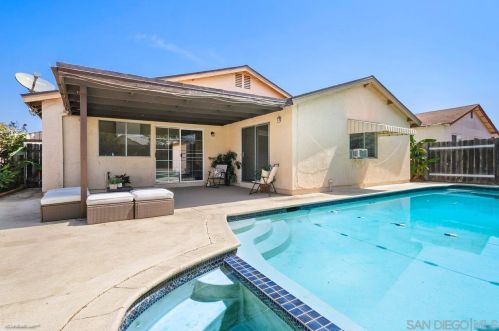 8211 Elston Pl, San Diego CA 92126-2213 exterior