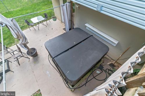 14397 Surrydale Dr, Woodbridge VA  22193-3470 exterior