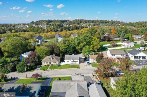 343 High St, Red Lion PA 17356-9255 exterior