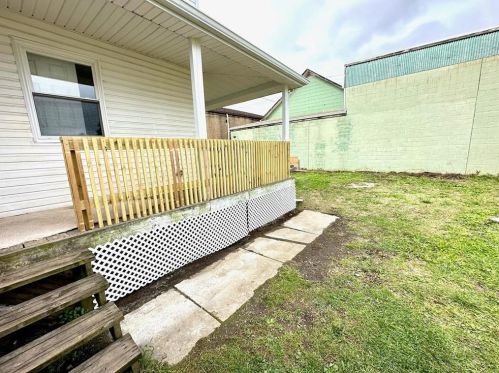 323 Lehigh Ave, Palmerton PA  18071-1809 exterior