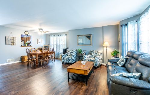 801 64th St, Kenosha, WI 53143-5035