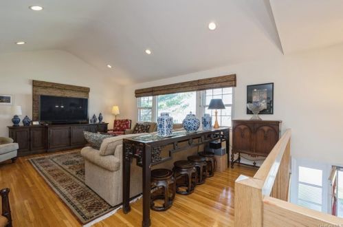 50 Sammis Ln, White Plains, NY 10605-4723