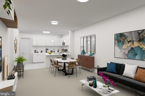 48 47th St, Washington, DC 20019-8428