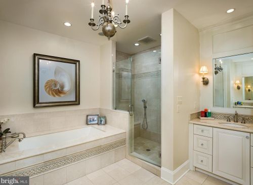 226 Valley Ridge Rd, Haverford PA  19041-2029 exterior