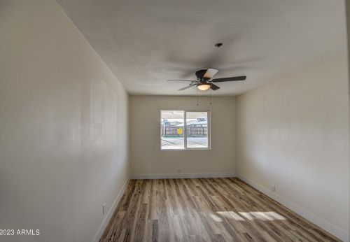 5813 37 Ave, Phoenix AZ 85053-4620 exterior