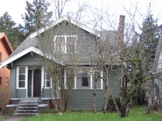 5034 7th Ave, Seattle WA  98105-3601 exterior