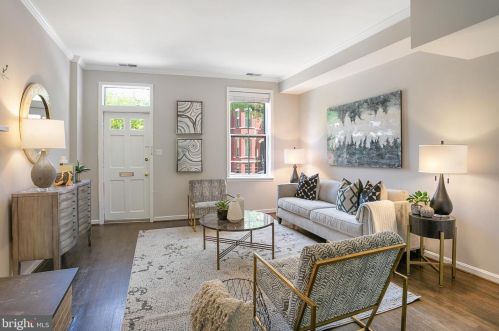115 11th St, Washington, DC 20003-3949