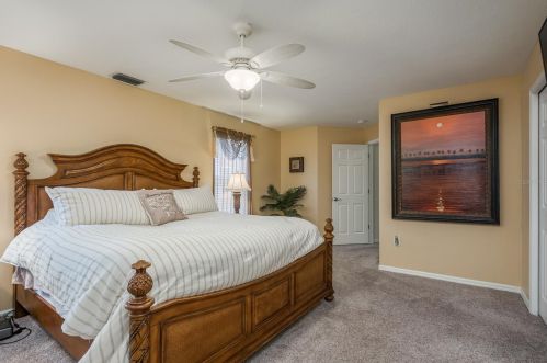 553 Vista Trail Ct, Palm Harbor FL  34683-5260 exterior