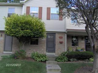 510 Foxtrail Cir, Westerville, OH 43081-2800