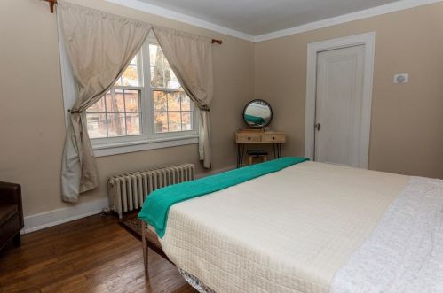 109 Race St, Pittsburgh PA  15218-1337 exterior