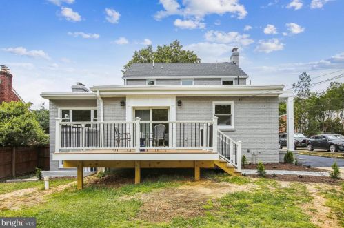 3121 Celadon Ln, Falls Church VA  22044-2610 exterior