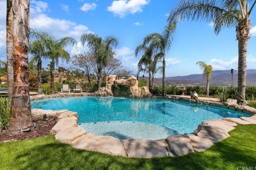 35375 Via Cerro Vis, Temecula, CA 92592-9544