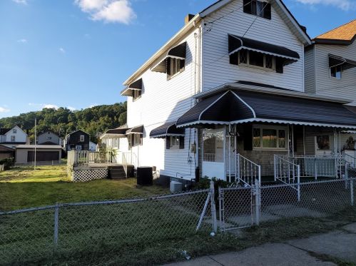 407 28th St, Mckeesport, PA 15132-7106