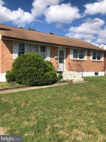 74 Commonwealth Blvd, New Castle, DE 19720-3418