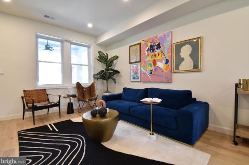 1277 Owen Pl, Washington, DC 20002-2807