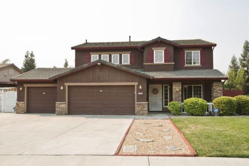 1935 Monte Verde Ave, Visalia, CA 93292-1738