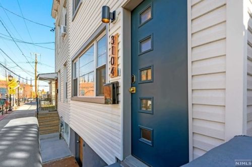 3104 Summit Ave, Union City NJ  07087-2415 exterior
