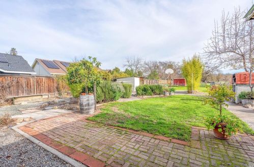 6530 Old Redwood Hwy, Santa Rosa CA  95403-1480 exterior