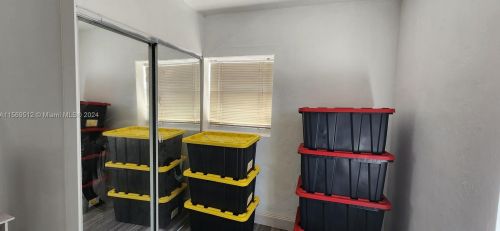 1221 58th Ave, Hollywood FL  33021-5121 exterior