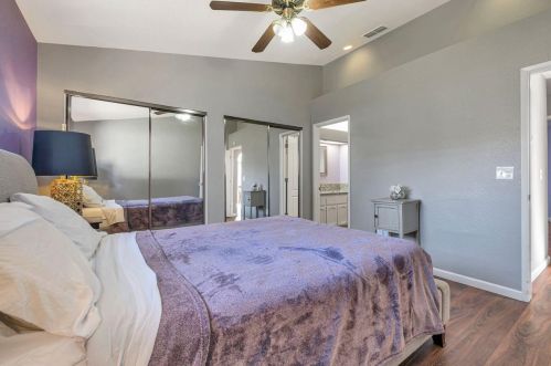 9440 Trenholm Dr, Elk Grove CA  95758-6534 exterior