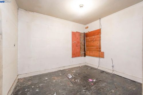 22174 Western Blvd, Hayward CA  94541-3839 exterior