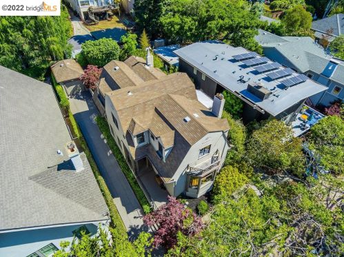 35 Craig Ave, Oakland CA  94611-3701 exterior