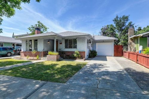 309 Chestnut St, Lodi CA  95240-4017 exterior
