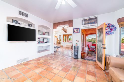 2620 Camino De Oeste, Tucson AZ 85746-9092 exterior