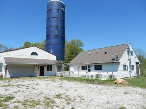 2798 Robinson Rd, Plummer, IN 47424-5636